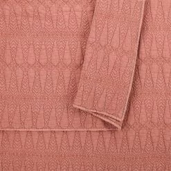 Peking Kahelo Quilt Set By Jungalow® All Décor